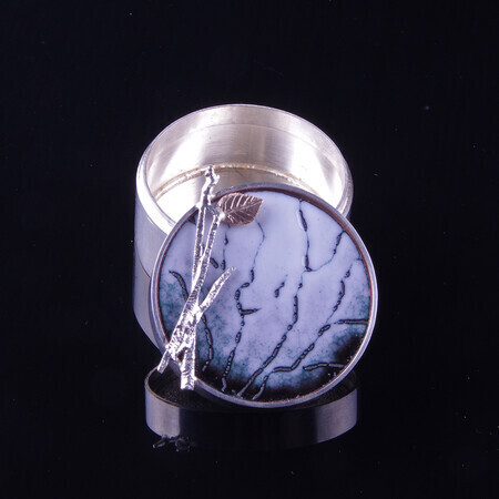 Brooch/box "after the fires"