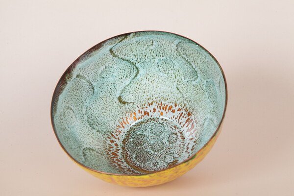Honeycomb bowl