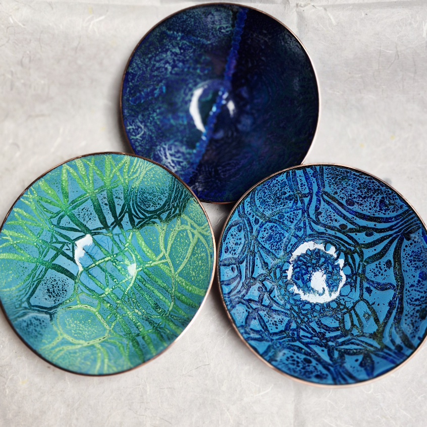 3 Crackle Bowls